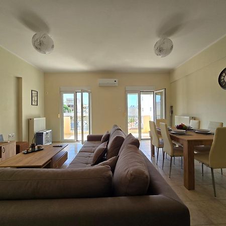 Maria Beach Apartement In Korinth! 外观 照片