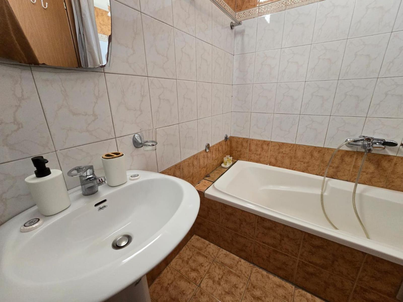 Maria Beach Apartement In Korinth! 外观 照片